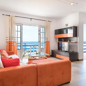 https://marilia.in-canary-islands.com