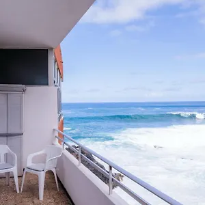 https://live-tenerife-la-barranquera.in-canary-islands.com